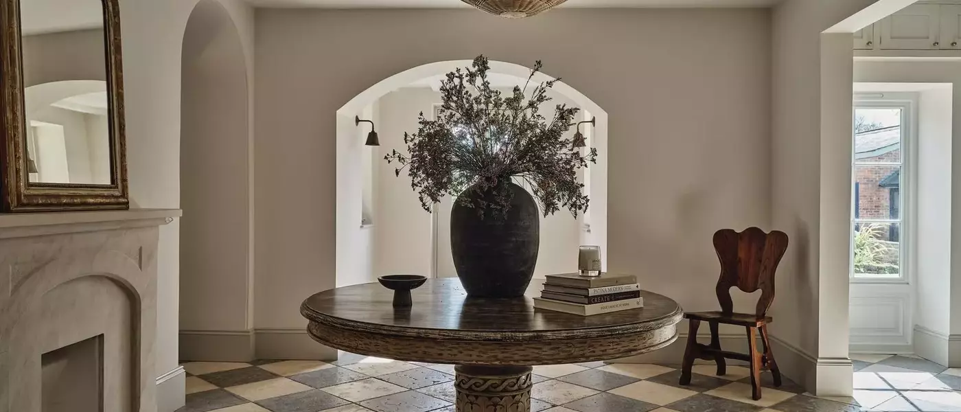 The Resurgence of 'Dumb Homes': A Tech-Free Approach to Interior Design