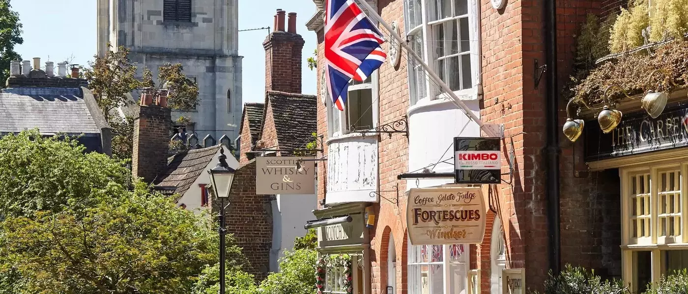 Exploring Potential UK Residences for the Duke and Duchess of Sussex
