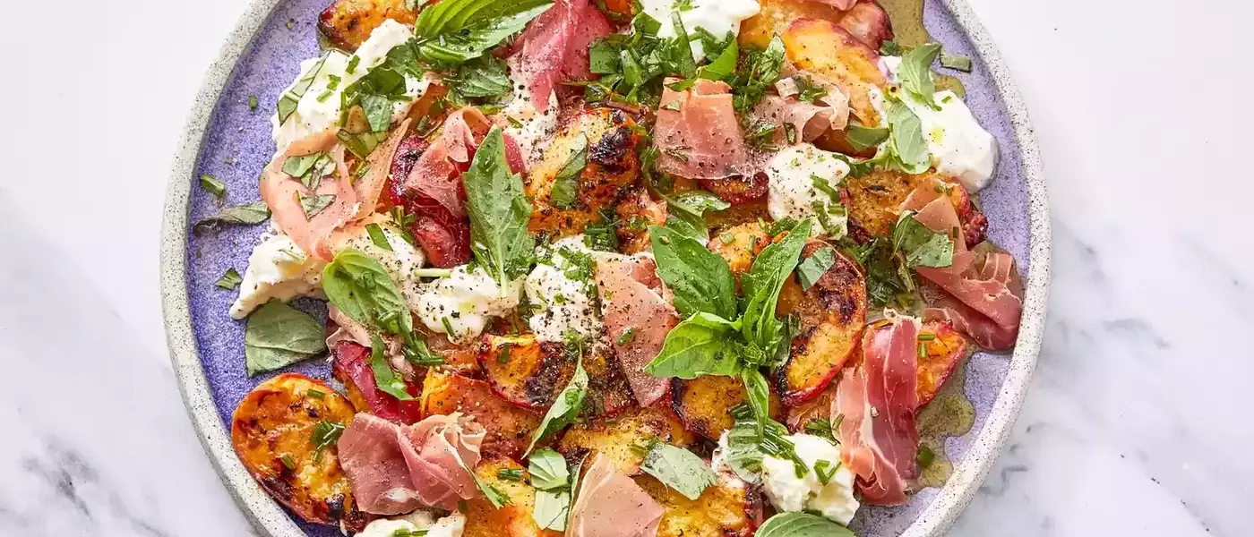 20 Revitalizing Summer Salads: A Culinary Journey Through Seasonal Flavors
