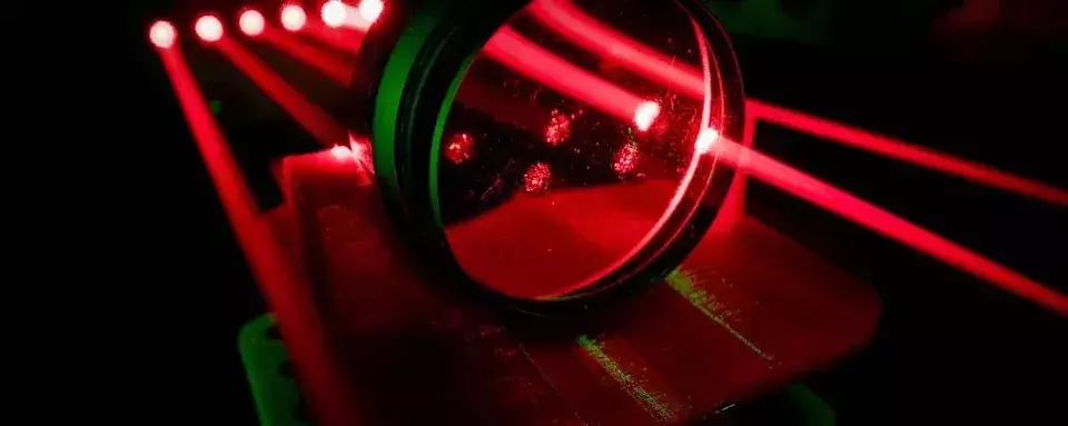Applied Optoelectronics Shares Plummet Following $600M Equity Offering, Rivals Also Decline