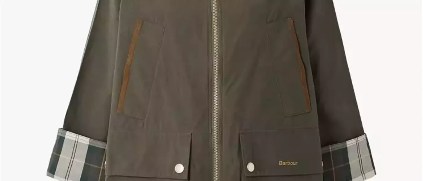 7 Stylish Ways to Wear a Barn Jacket This Fall