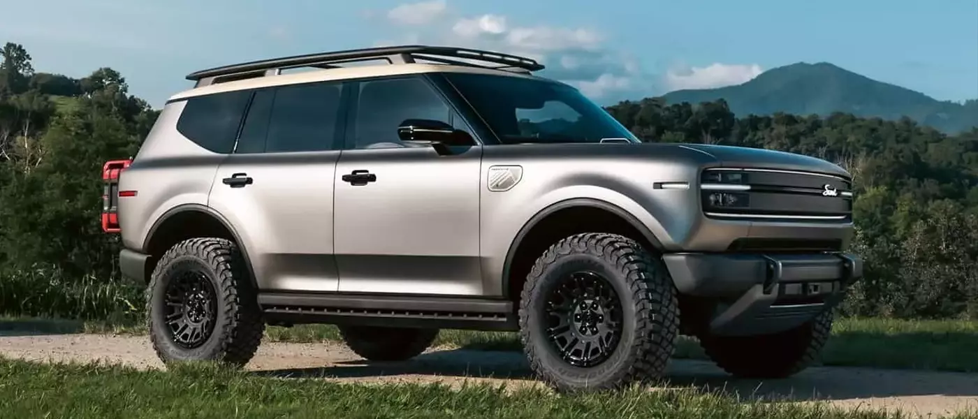 Scout Traveler Concepts: Bridging Luxury and Ruggedness in New SUV Designs