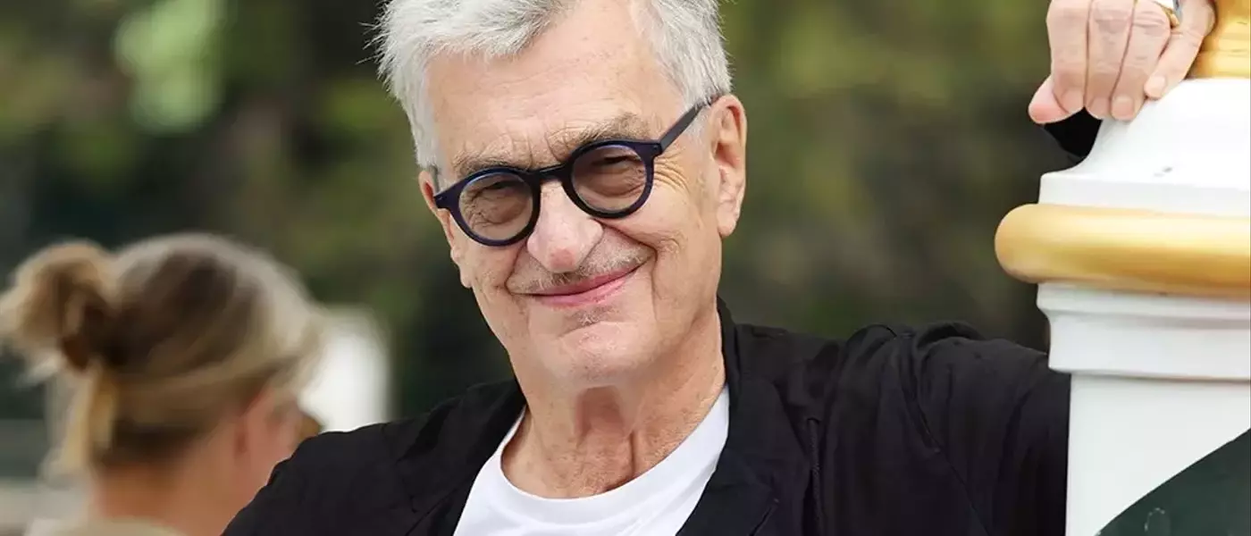 Wim Wenders Clarifies Filmmakers' Political Stance: Art as an Antidote, Not Politics