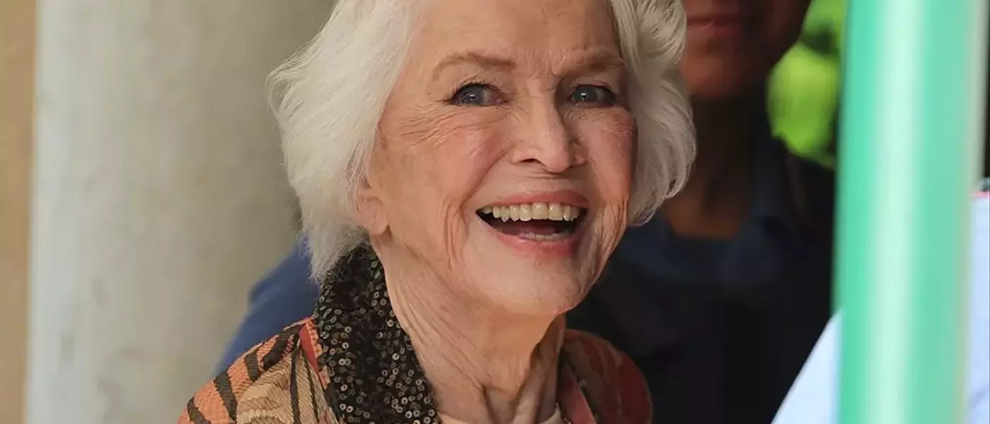 Ellen Burstyn Reflects on Enduring Career at 93