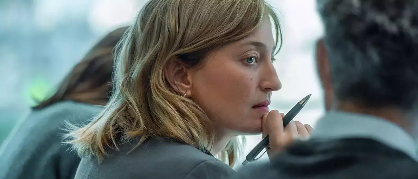Review: ‘A Good Little Soldier’ Unpacks the Pressures of Corporate Life