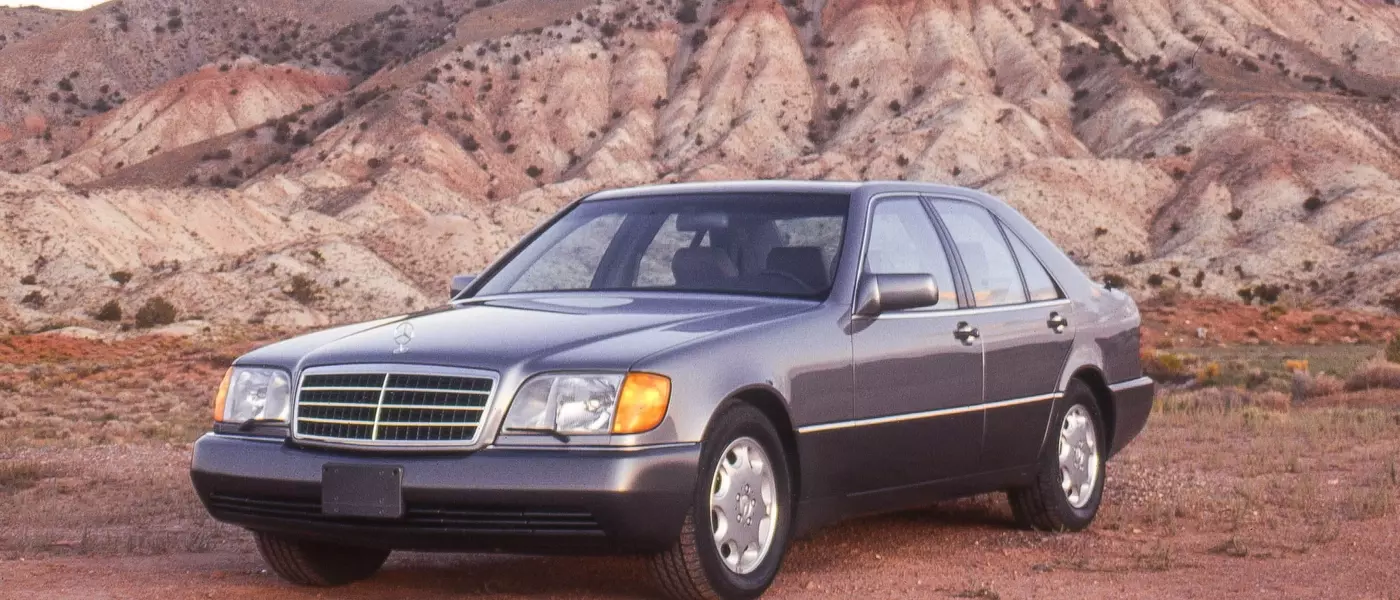 The 1991 Mercedes-Benz 400SE: A Blend of Luxury and Performance