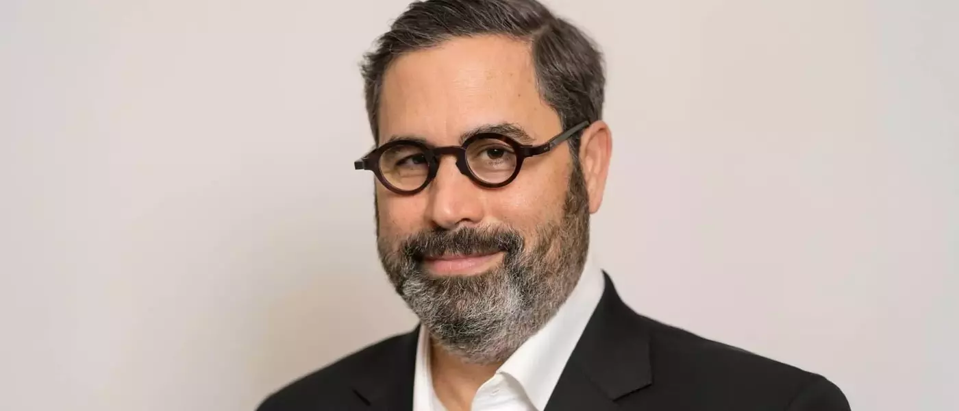 Independent Film Industry Grapples with Streaming Dominance and Evolving Distribution Models