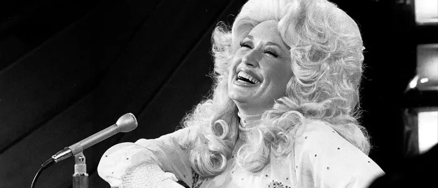 Dolly Parton Honored at Emmys with Touching Tribute and Performance