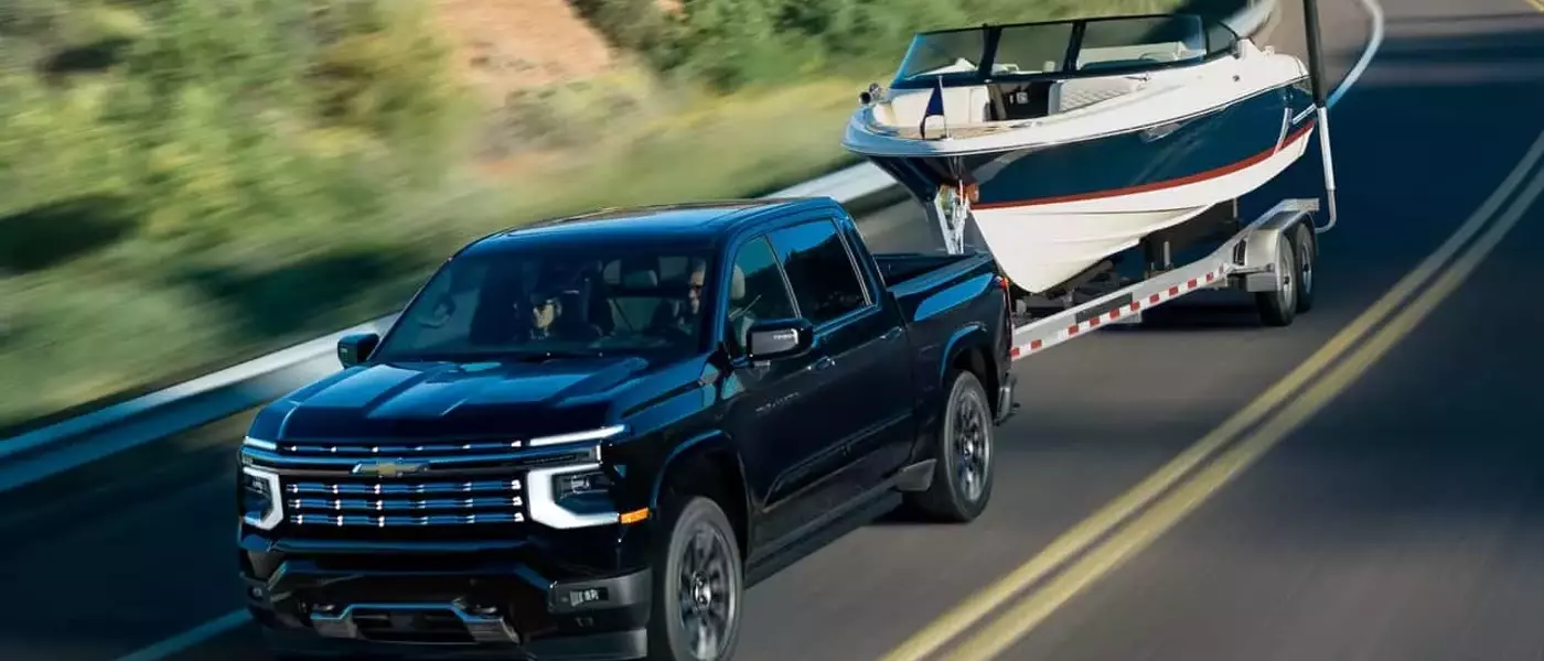 General Motors Unveils Enhanced V8 Engines for Next-Gen Pickups: Greater Power and Towing Capability