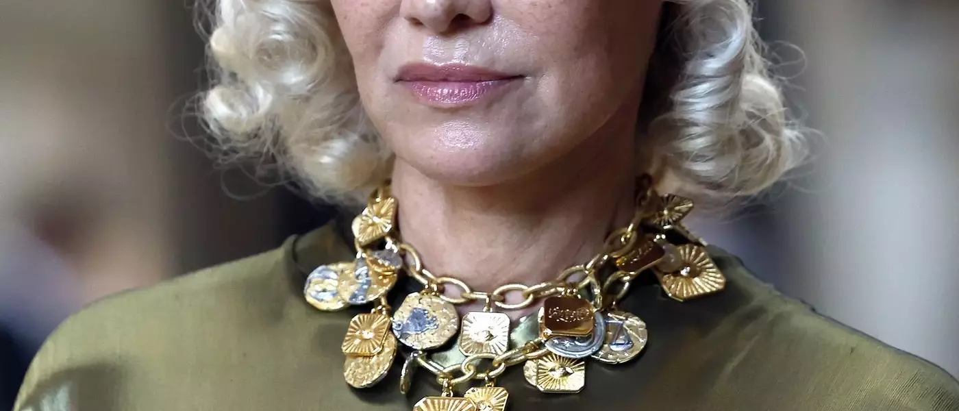 Pamela Anderson's Striking Beauty Transformation at Vogue World: Milano