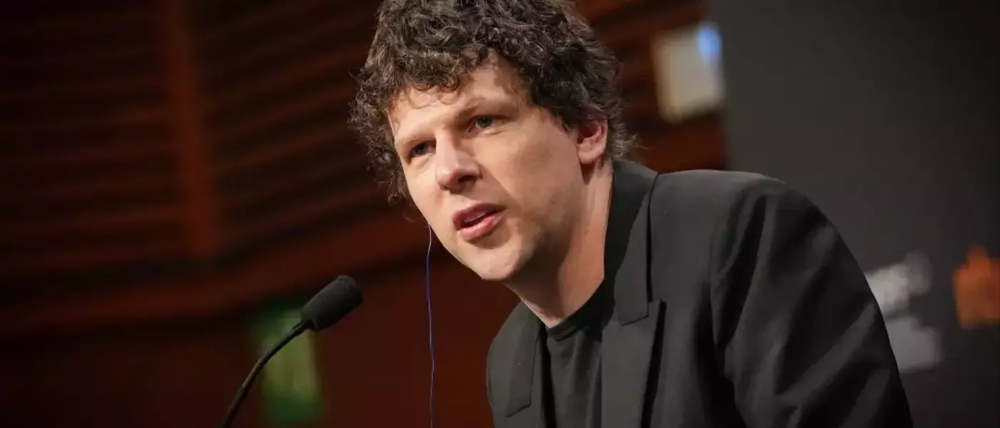 Jesse Eisenberg on 'The Debut' and the Transformative Power of Community Theater