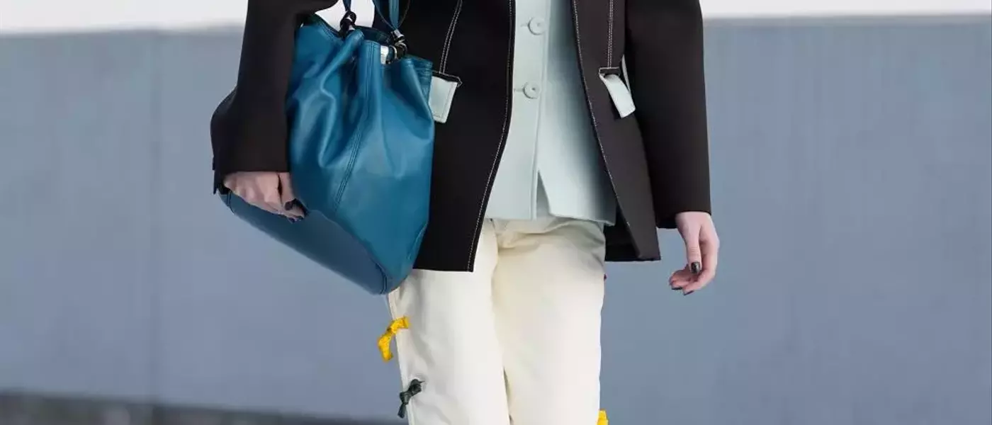 Moschino's Spring 2027 Ready-to-Wear Collection: A Glimpse into Future Fashion