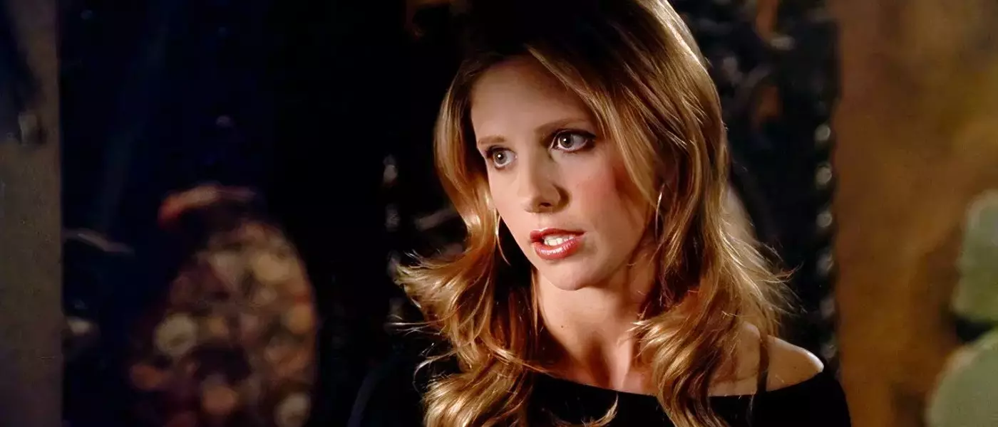 Buffy the Vampire Slayer Takes on Dracula: A Modern Twist on a Gothic Legend