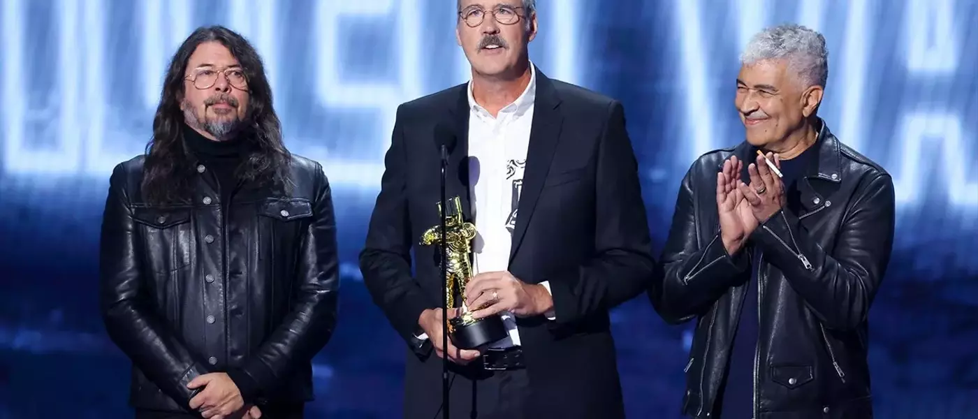 Nirvana Honored with Video Vanguard Award, Kurt Cobain's Legacy Celebrated