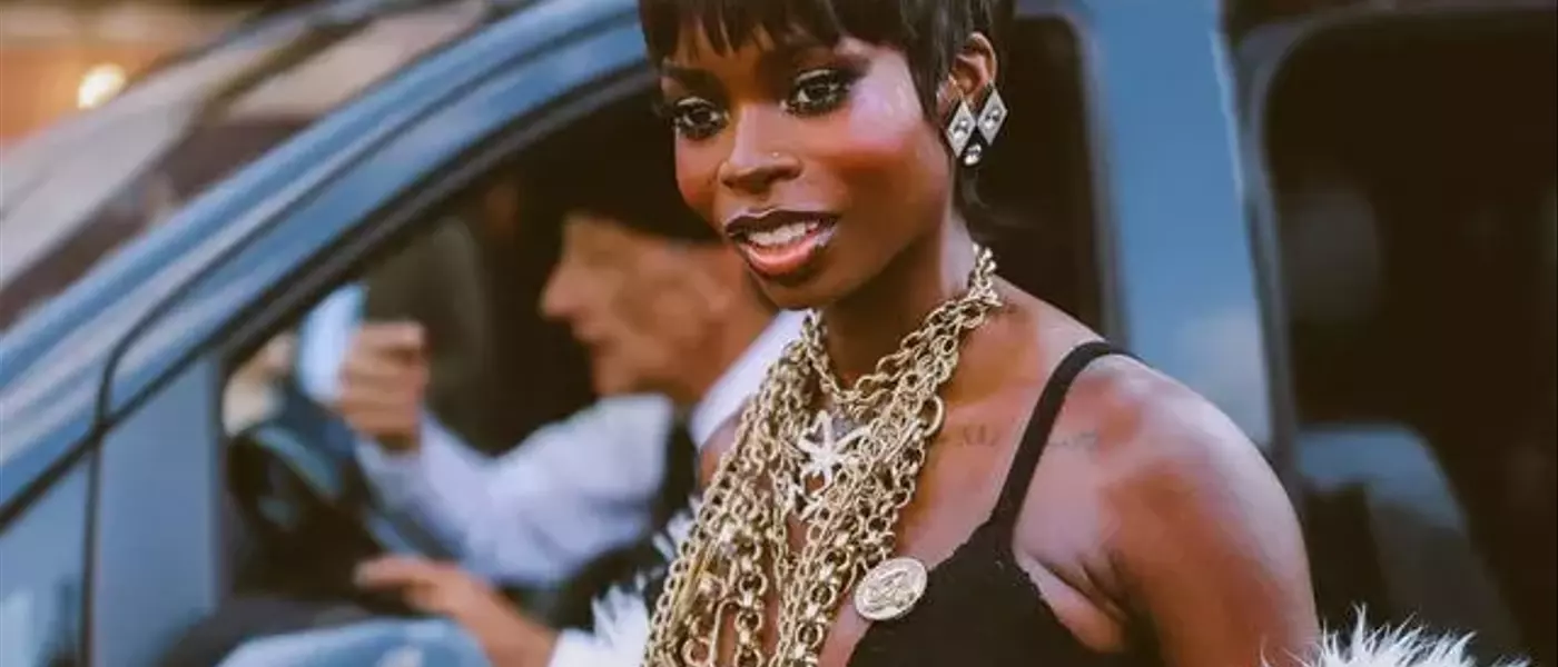 Milan Fashion Week Street Style: A Glimpse Beyond the Runway