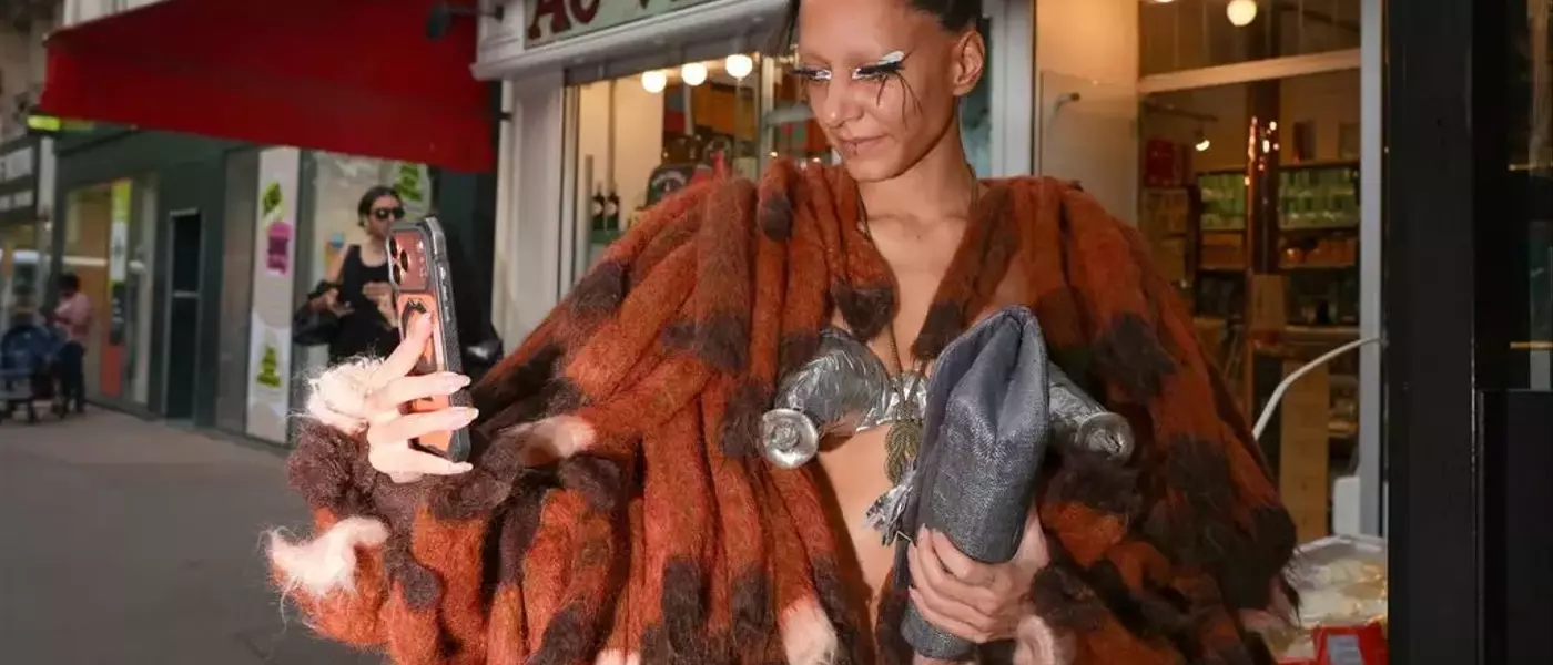 Paris Fashion Week Street Style: A Dazzling Display of Avant-Garde Looks