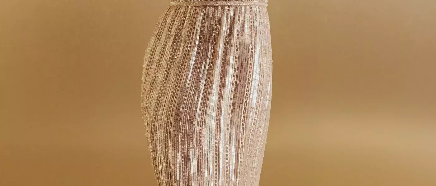 Jenny Packham's Spring 2027 Ready-to-Wear Collection: The Art of Movement and Disco Glamour