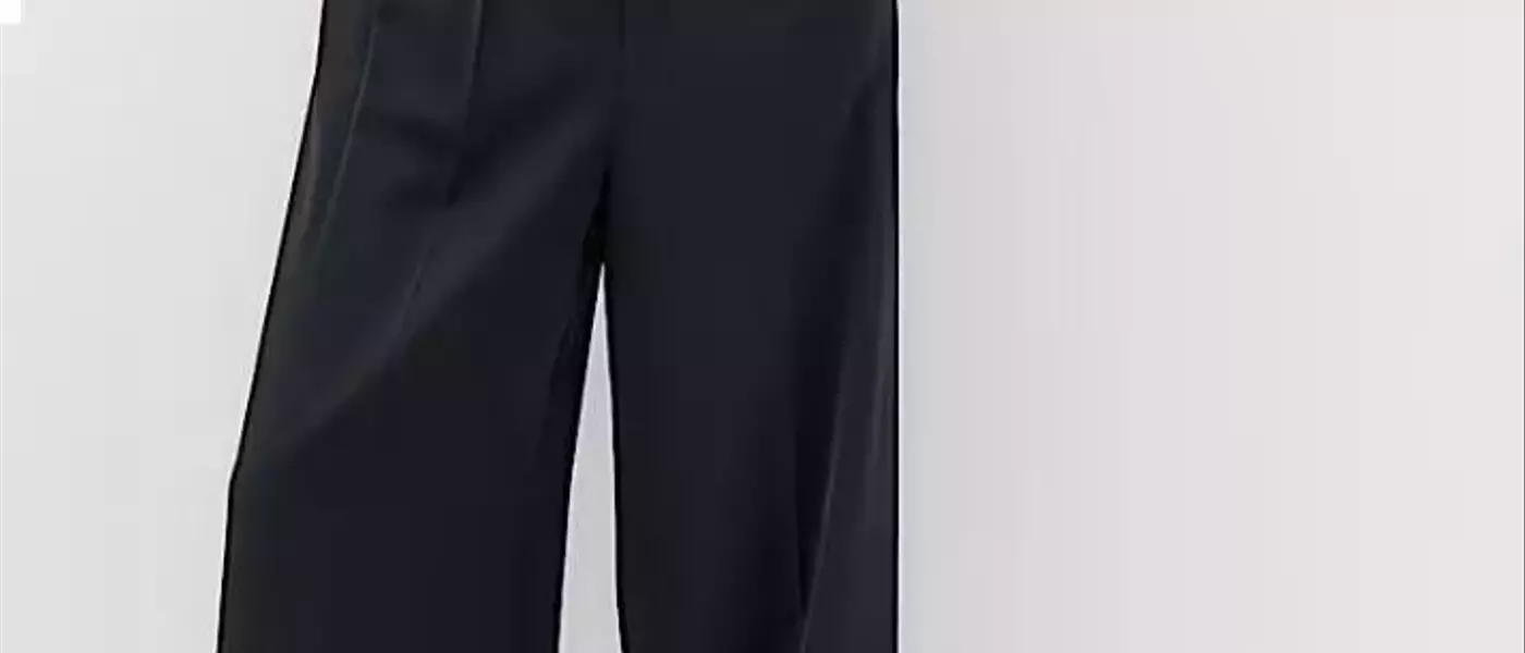 The Ultimate Guide to Petite Tailored Trousers