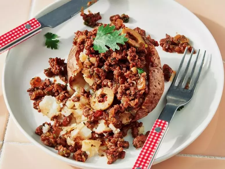 Redefining Healthy: The Nutritional Value of White Potatoes and Lean Ground Beef
