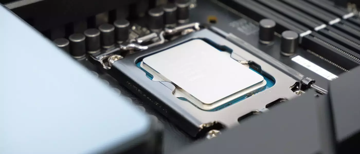 Intel Revitalizes LGA1700 Platform with Upcoming CPU Releases and DDR4 Support