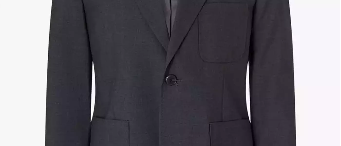 Beyond the Basics: Redefining Light Outerwear for the Style-Conscious Man
