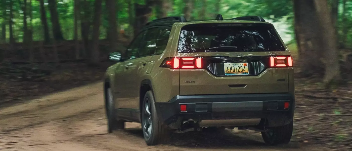 2026 Jeep Cherokee Overland: A Hybrid SUV Review