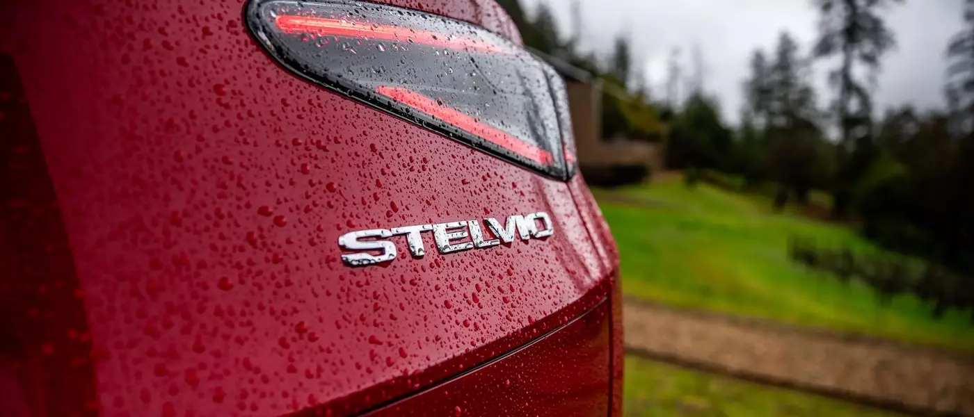 2026 Alfa Romeo Stelvio Veloce Unveiling