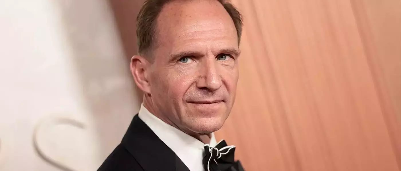 Ralph Fiennes to Star in and Co-Produce 'Unbeaten' Racehorse Biopic
