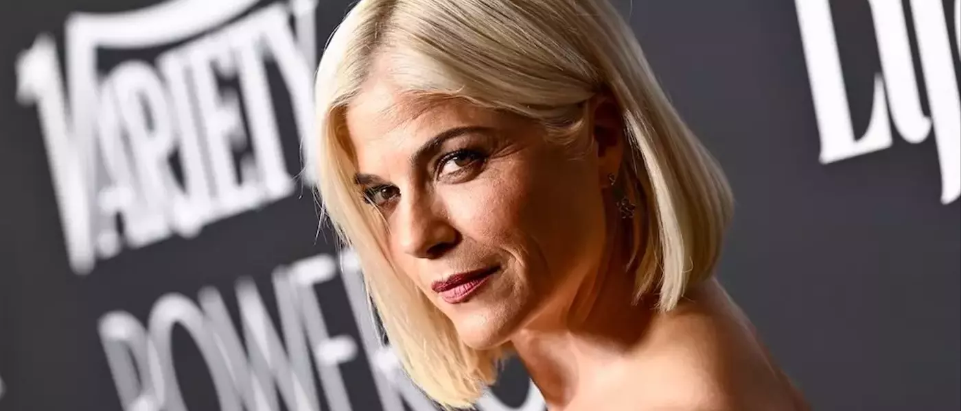 Selma Blair's Representative Clarifies Plane Incident