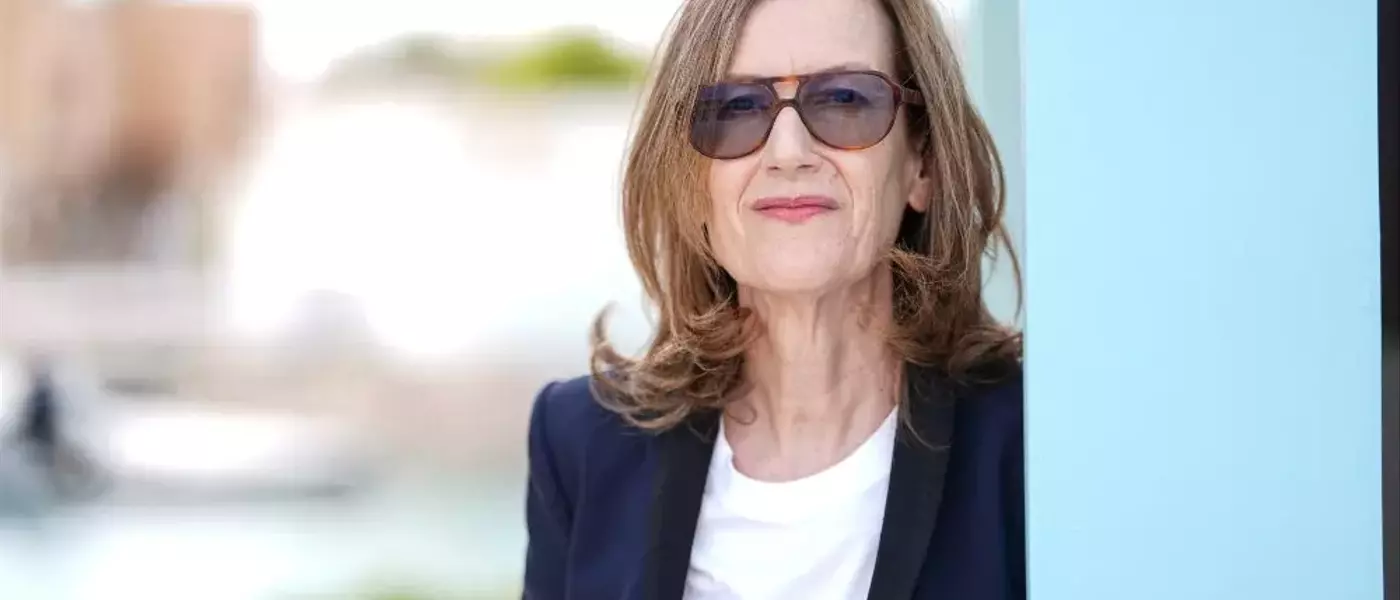 Joanna Hogg Discusses Transforming Life Experiences into Cinematic Narratives