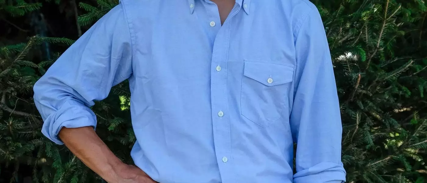 The Enduring Appeal of the Oxford Shirt: A Style Essential
