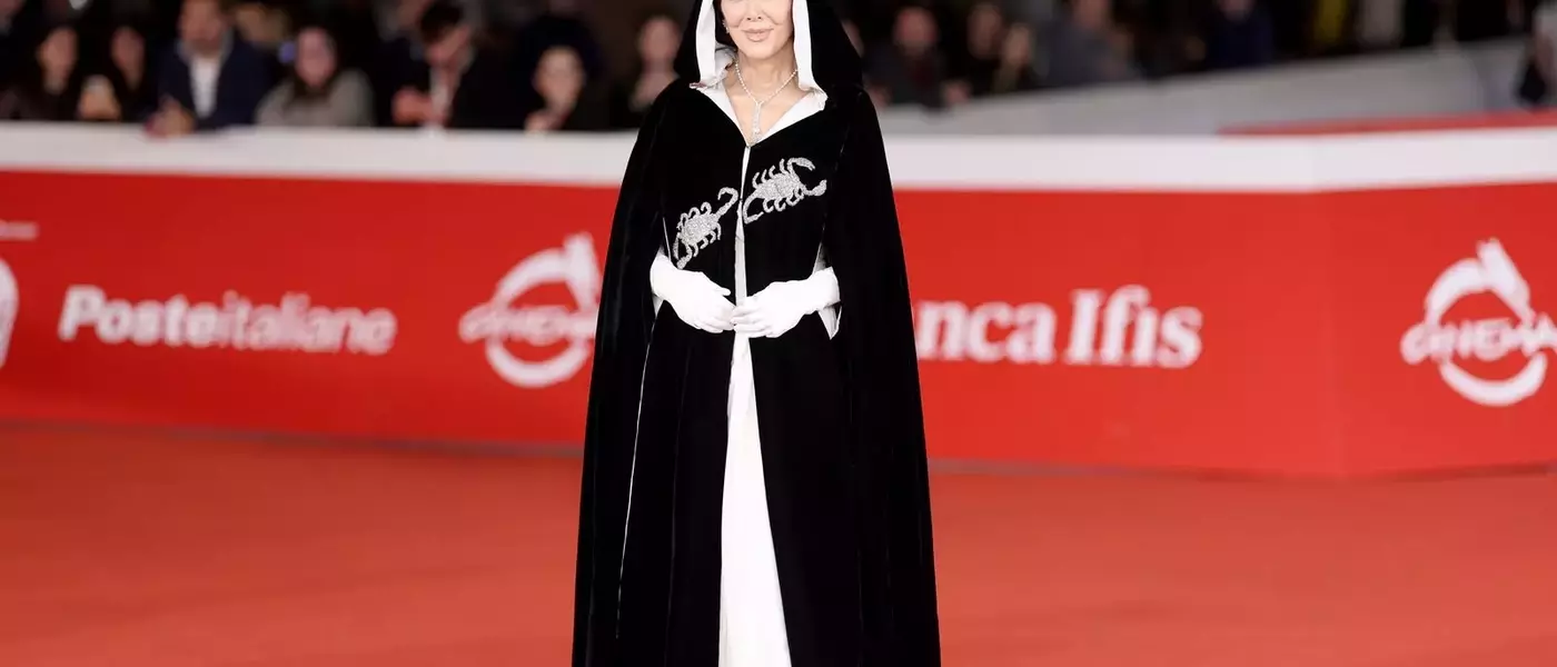 Celebrity Style Evolution: Kim Kardashian and Kris Jenner's Homage to Hollywood Glamour