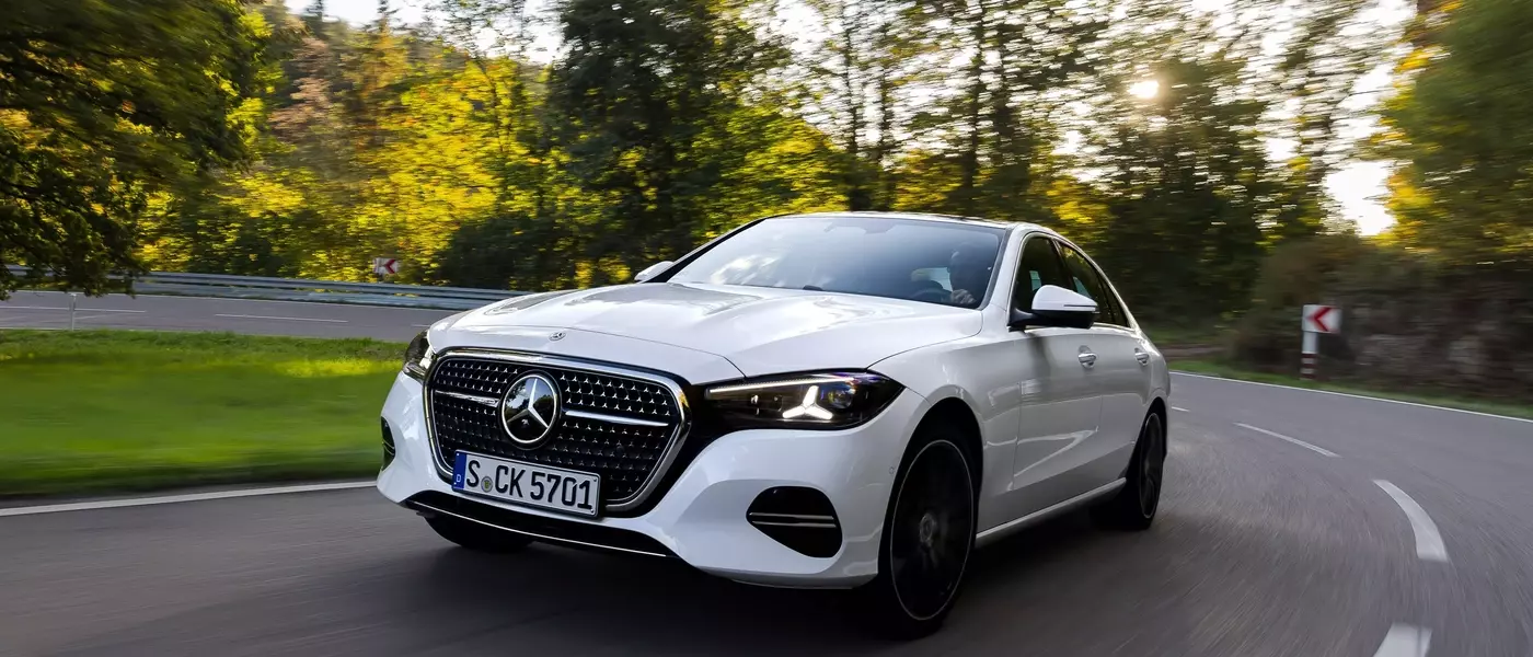 2027 Mercedes-Benz C350: A Detailed Look at the Redesigned Sedan