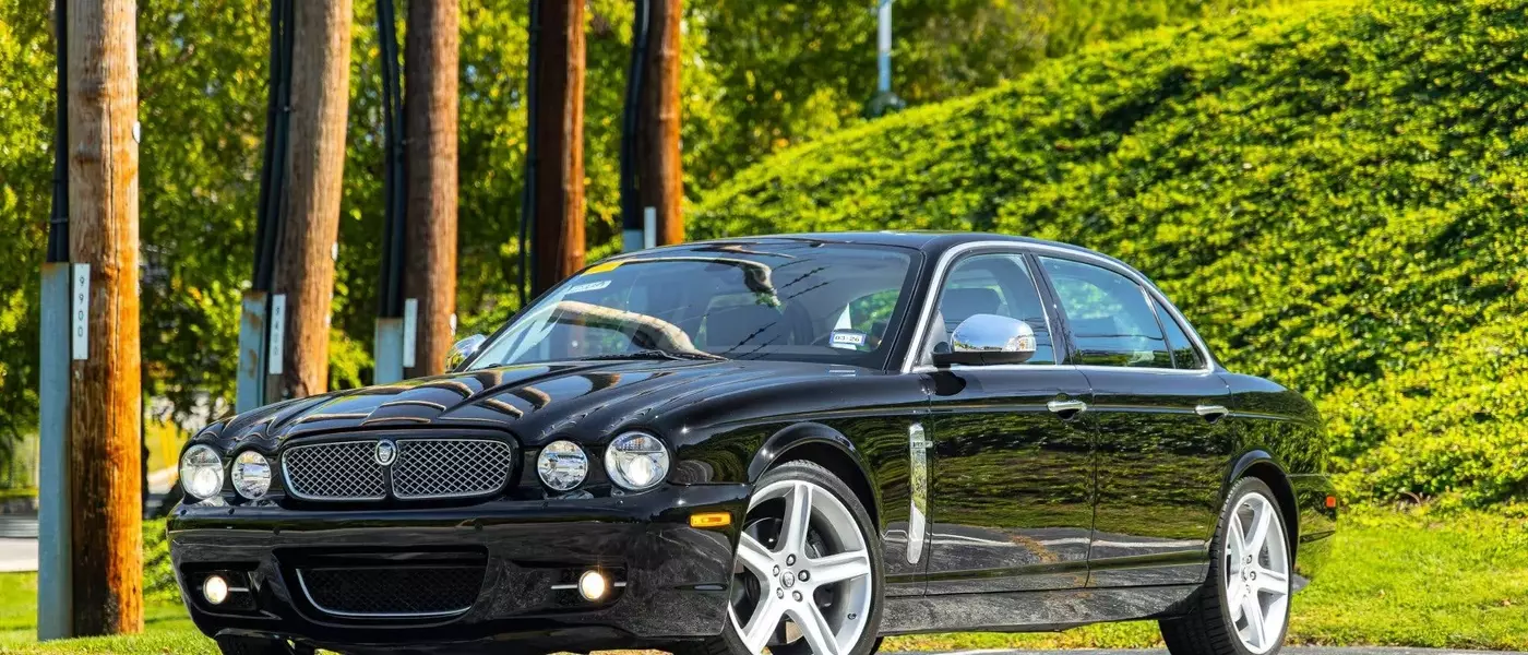 2008 Jaguar Super V8: A Luxury Sedan with 34,000 Miles