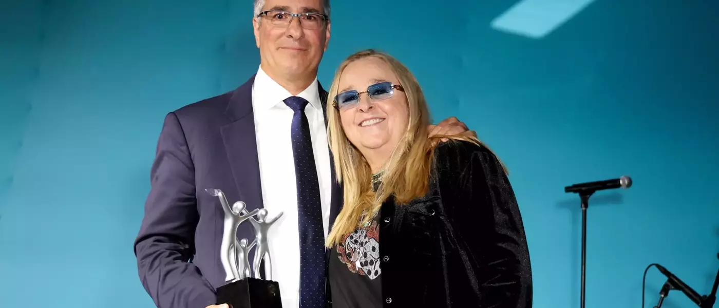 Music Stars Gather to Honor Larry Mestel at City of Hope Gala