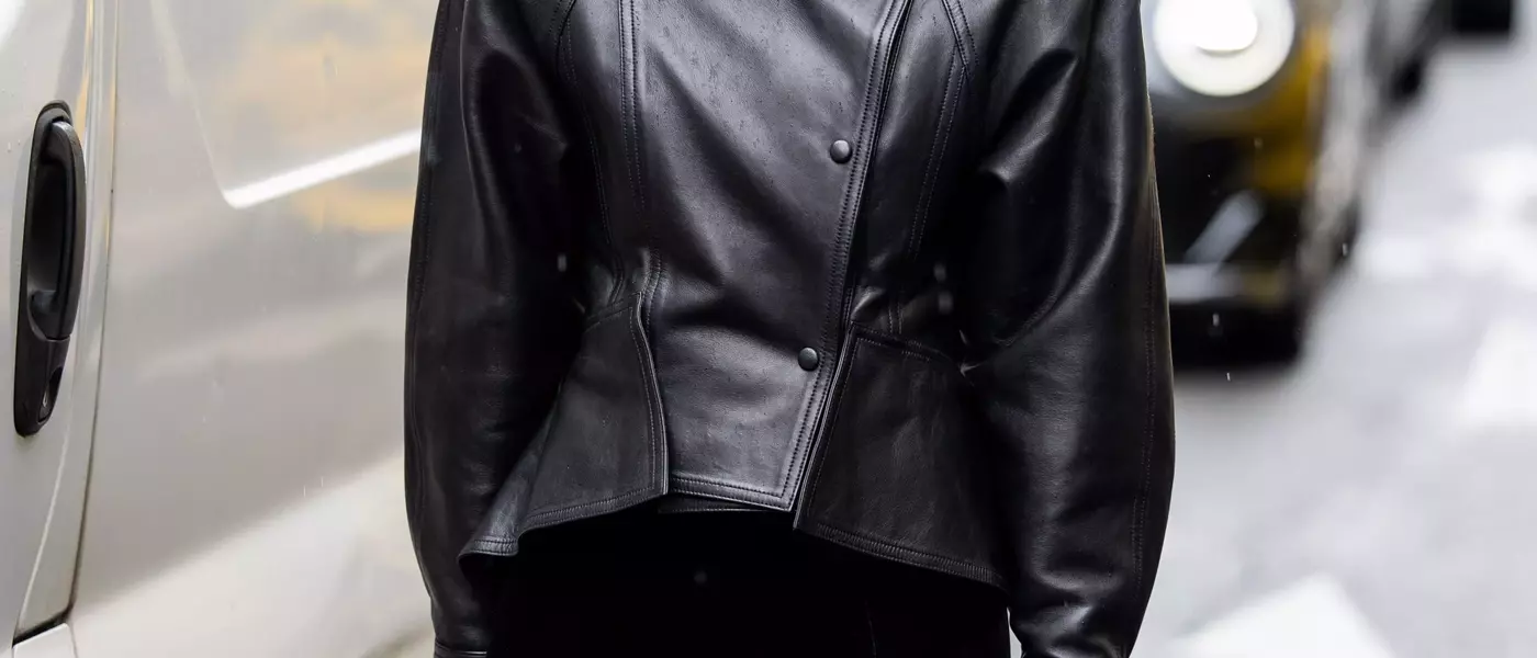 The Resurgence of Power Shoulders: A Modern Take on '80s Fashion