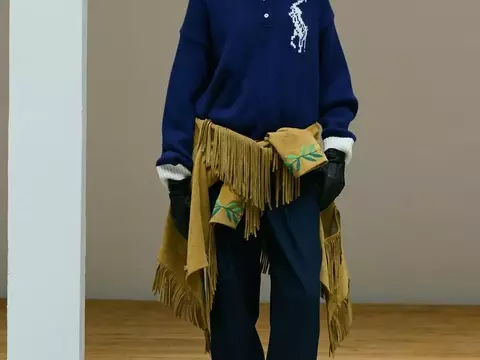 The Enduring Appeal of the Polo Sweater for Autumn Style