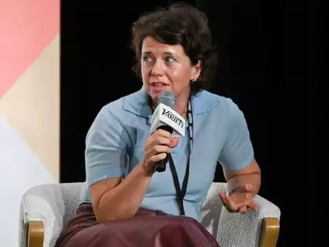 Entertainment Industry Leaders Grapple with AI's Role and Potential