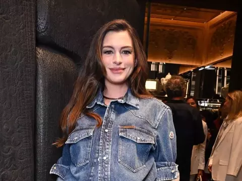 Anne Hathaway Sidesteps 'Hot Ones' Challenge Due to Pregnancy Concerns During 'Verity' Promotional Circuit