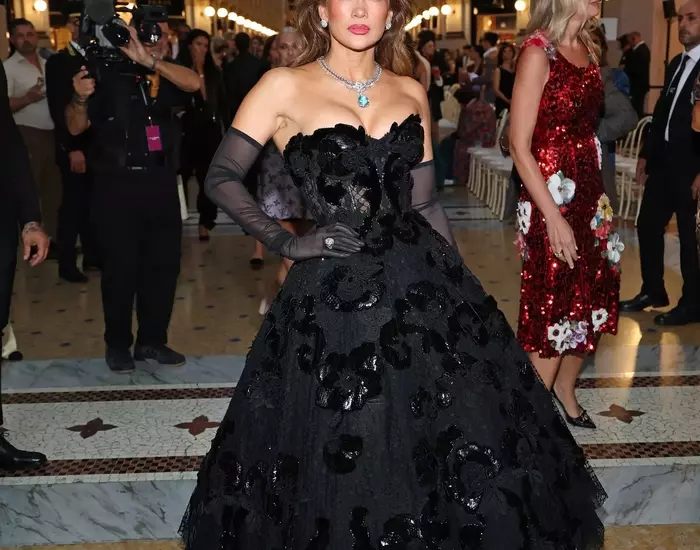 Jennifer Lopez's Captivating "Dolce Vita" Moment at Vogue World: Milano