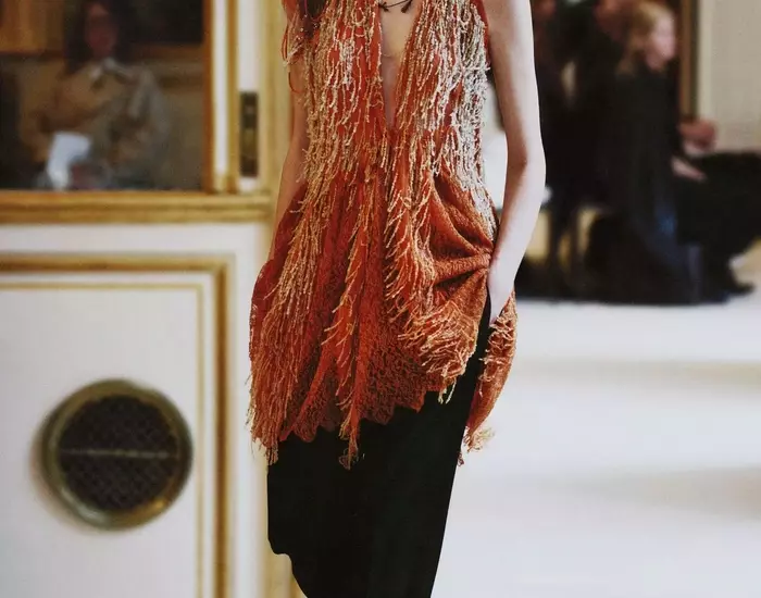 Fashion's New Horizon: Blending Minimalism and Maximalism for Spring/Summer 2027