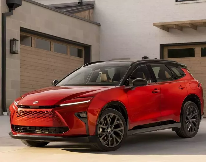 2027 Toyota Crown Signia: A Hybrid Family Vehicle That Delivers Unexpected Value