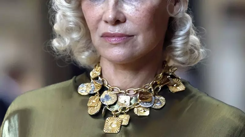 Pamela Anderson's Striking Beauty Transformation at Vogue World: Milano