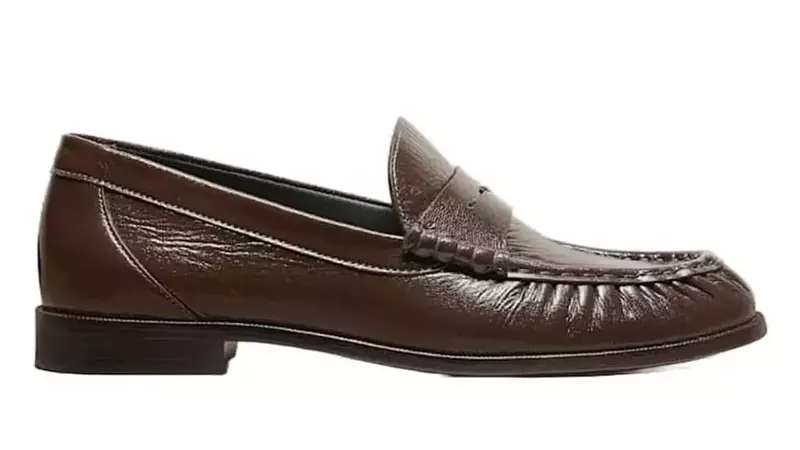 Essential Footwear for the Autumn Season: Your Guide to Fall Shoes