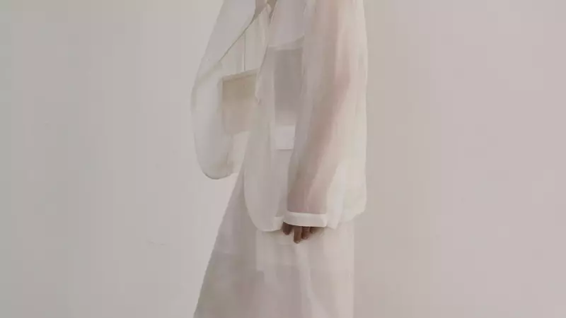 Co's Spring Collection: Embracing Weightless Elegance for Extreme Heat