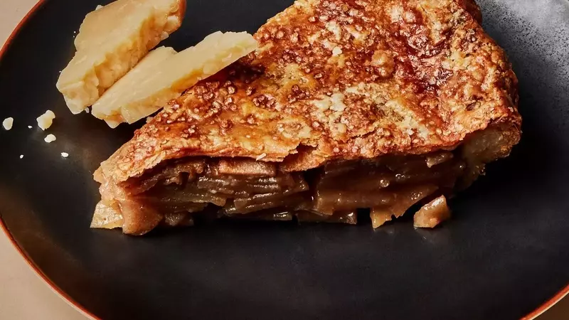 The Ultimate Guide to Selecting Apples for Baking
