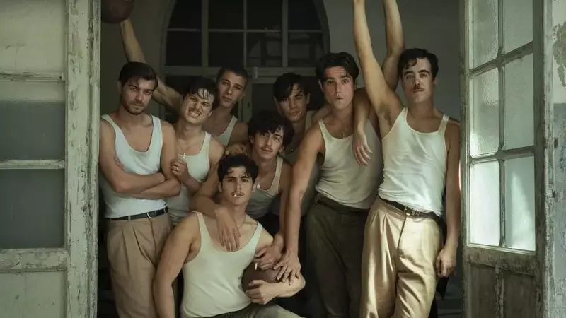 Netflix Breaks Silence, Discloses 'La Bola Negra' Box Office Earnings
