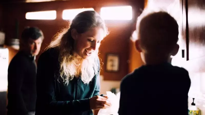 Amanda Seyfried's Oscar-Worthy Performance in 'You Can See Everything'